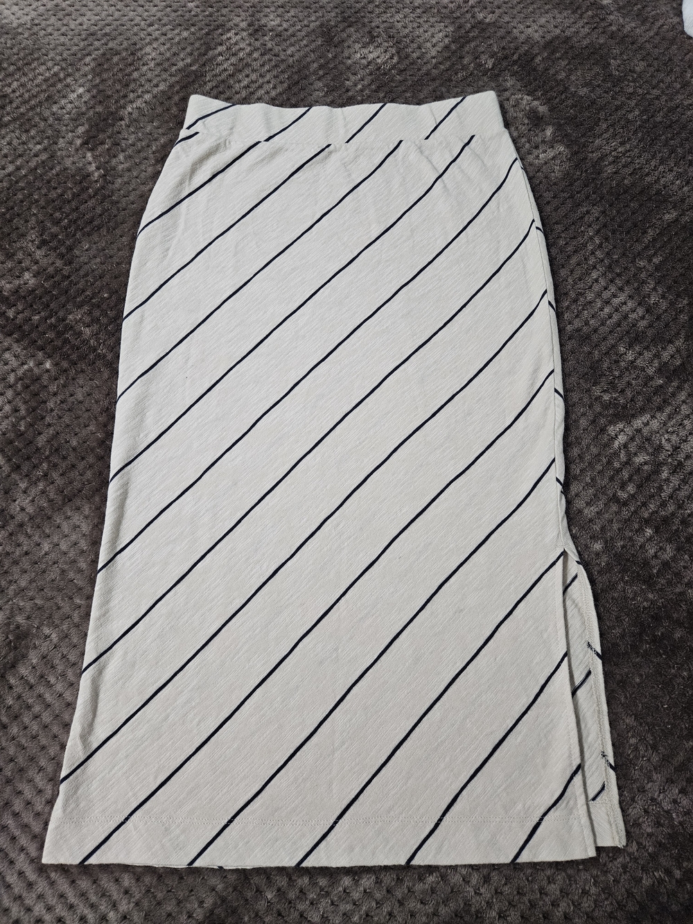 Women's Cream and Navy Diagonal Stripe Midi Skirt